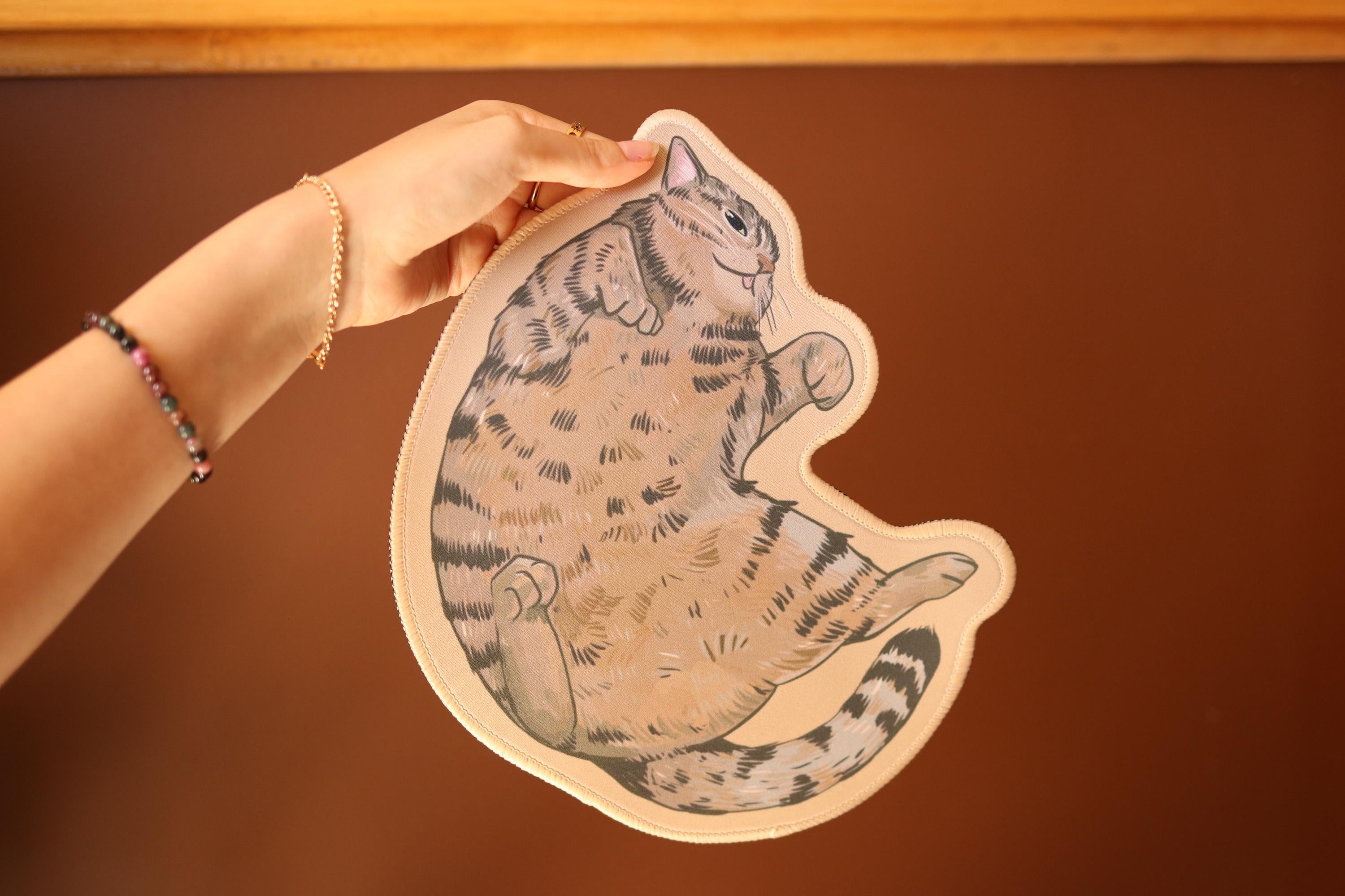Tabby Cat Mousepad 27x21cm | Seamed edge | Non-slip rubber base | Cat lovers