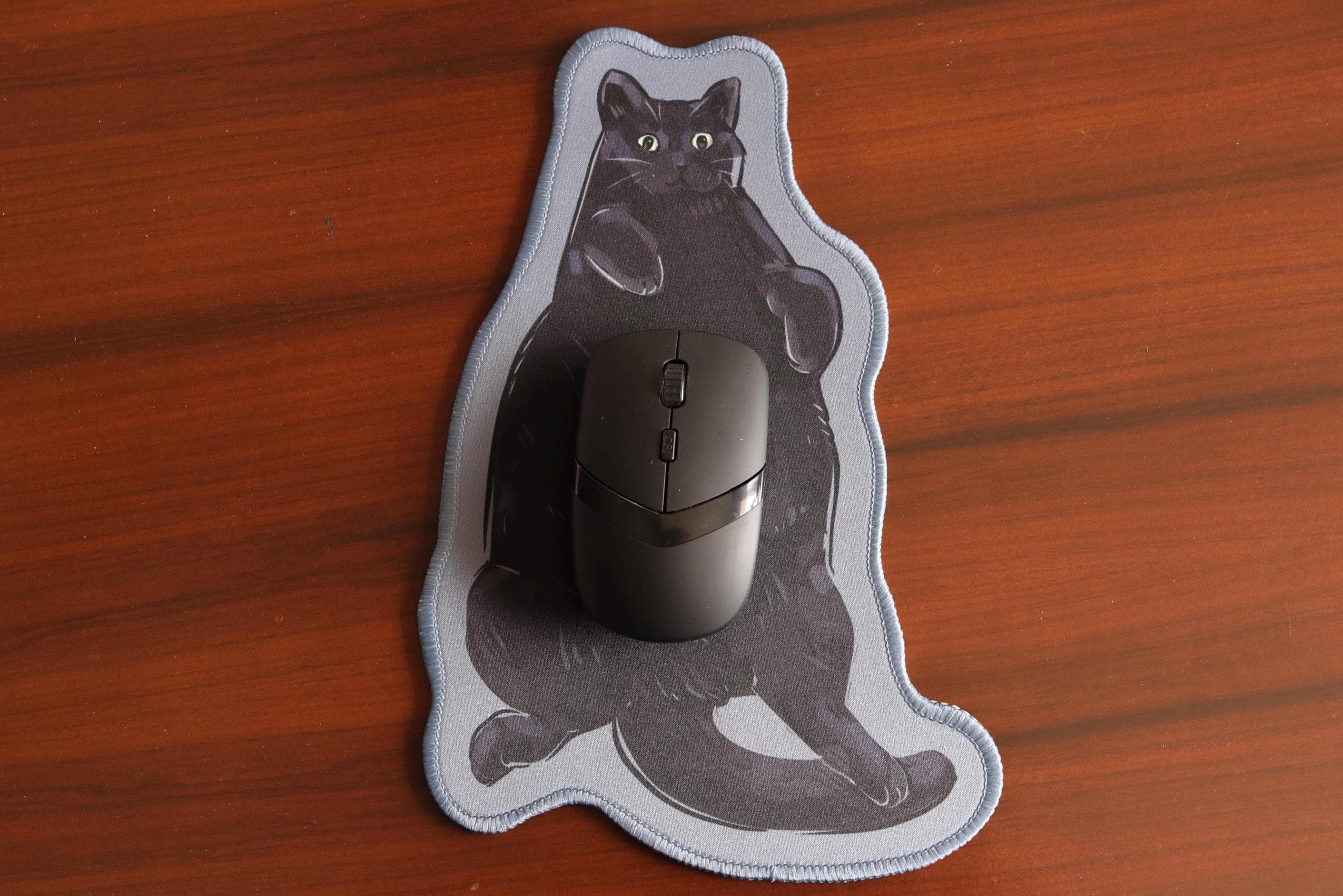 Chonky Black Cat Mousepad 26x15cm | Seamed edge | Non-slip rubber base | Cat lovers
