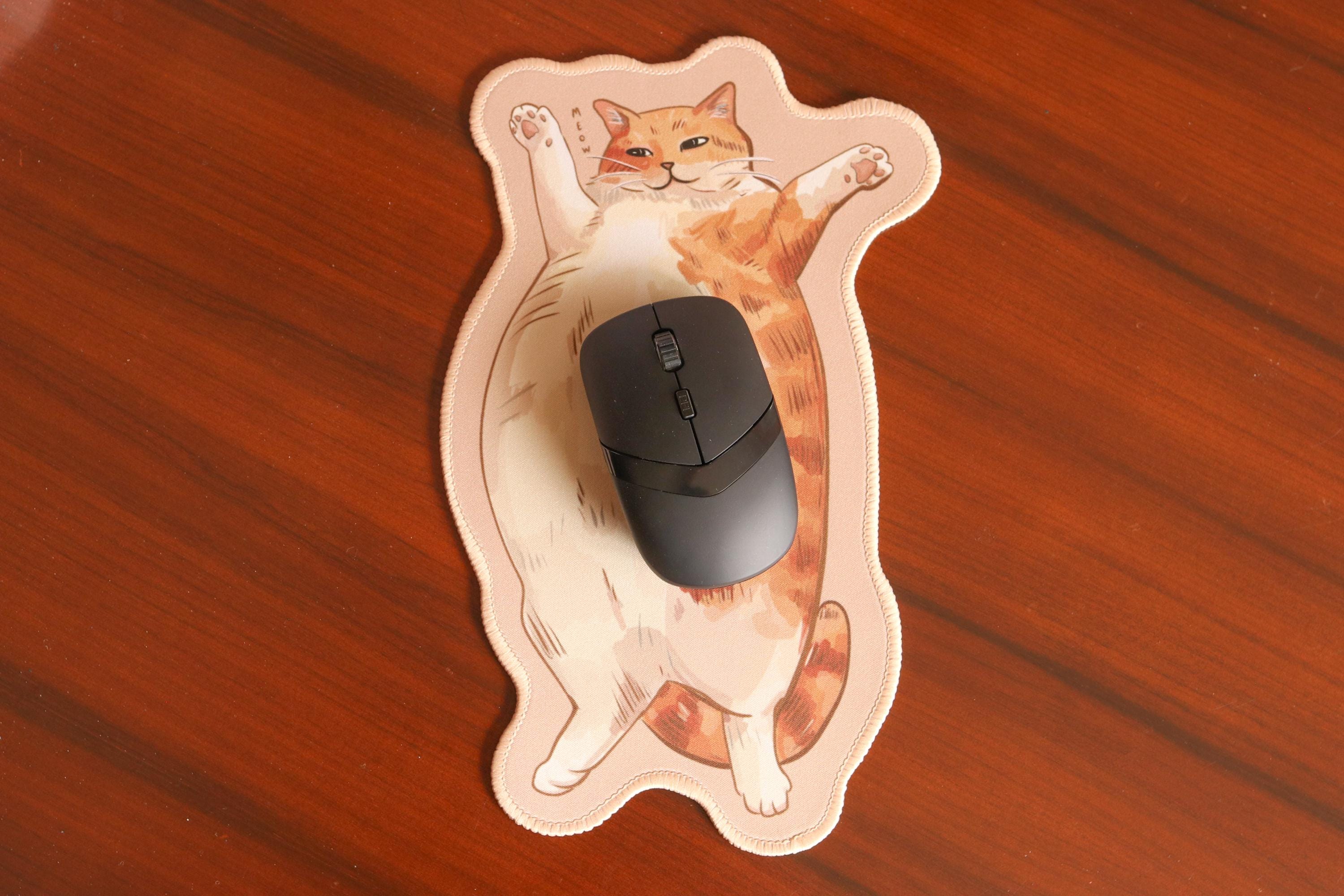 Chonky Black Cat Mousepad 26x15cm | Seamed edge | Non-slip rubber base | Cat lovers