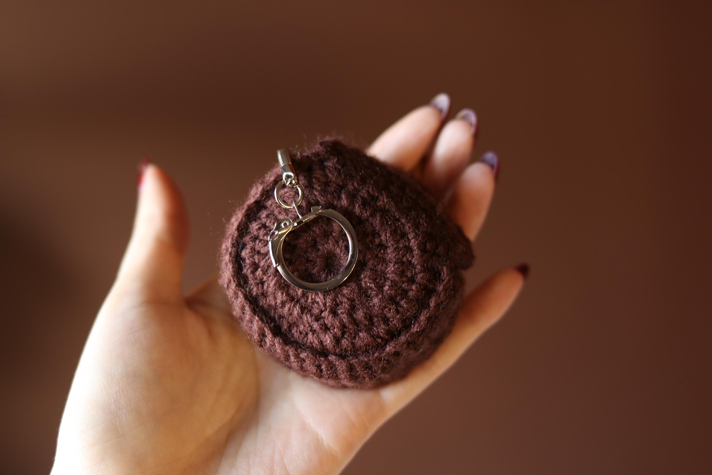 Crochet Kiwi Case: AirPods Pouch & Coin Purse